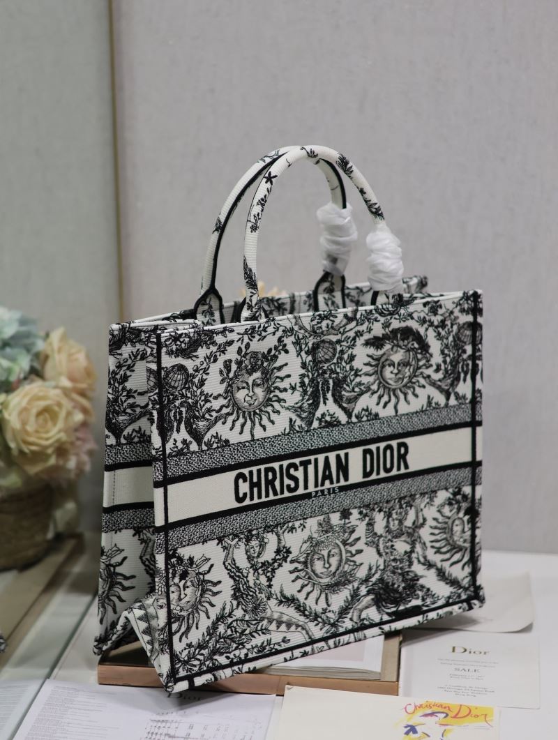 Christian Dior Shopping Bags